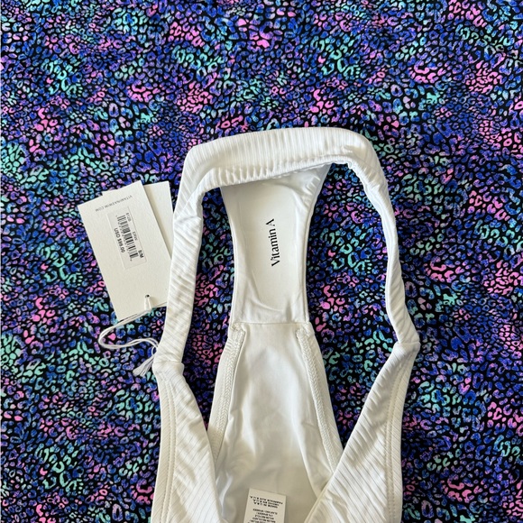 NWT Vitamin A White Ribbed Cheeky Swimsuit bottoms size 8/M - Picture 7 of 7
